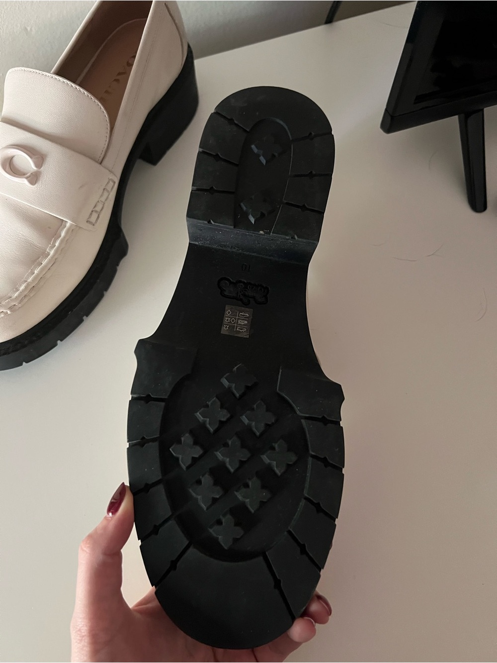 Coach White Leah Leather Loafers with Black Lug Sole - Picture 4 of 6